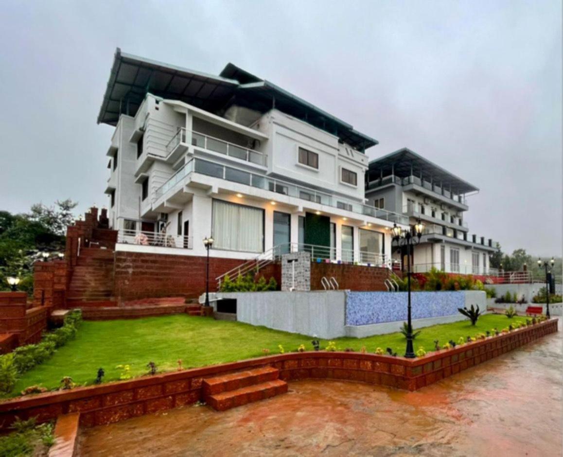 The Leaf Resort Mahābaleshwar Екстериор снимка