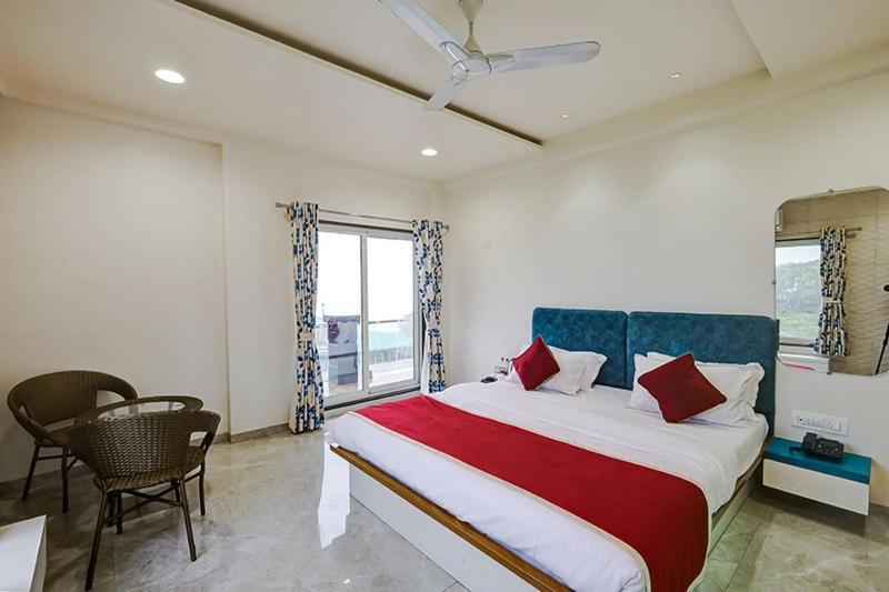 The Leaf Resort Mahābaleshwar Екстериор снимка